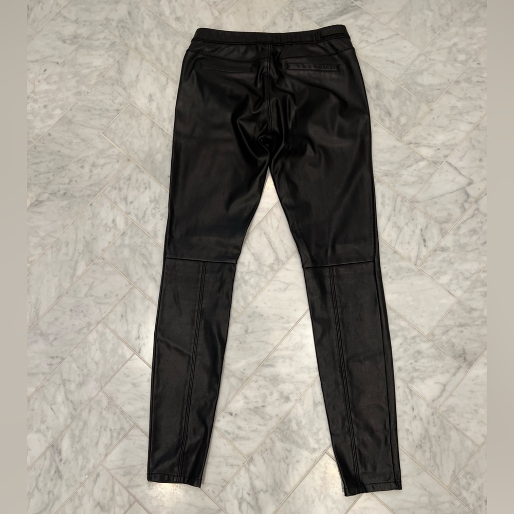 BLANK NYC Vegan leather black skinny leggings size 27 - Picture 12 of 15
